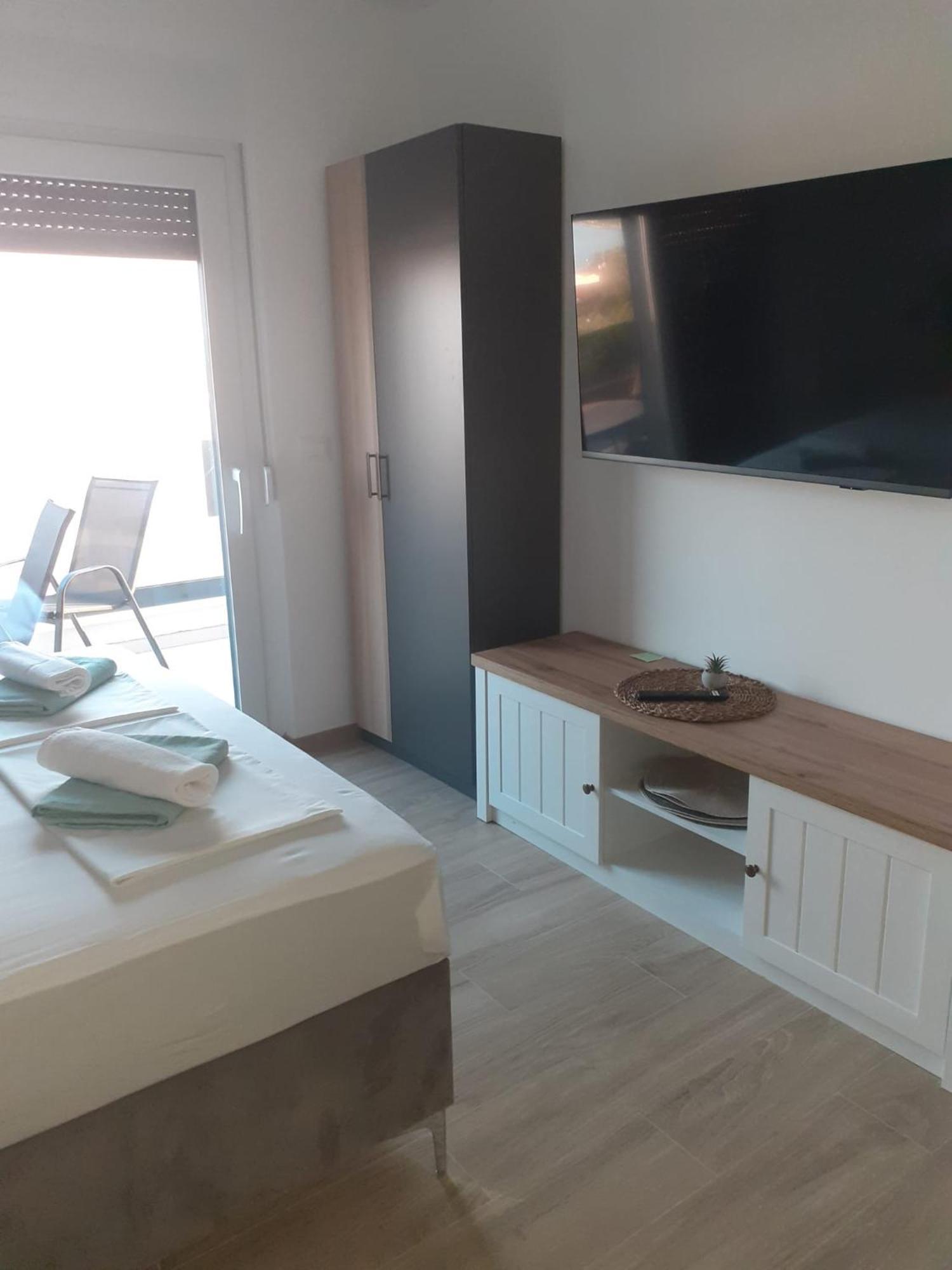M&M Luxury Apartments Petrcane Exterior photo
